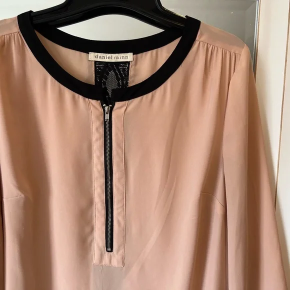 Daniel Rainn Zipper Front & Lace Back Blush Pink Top - Picture 4 of 12